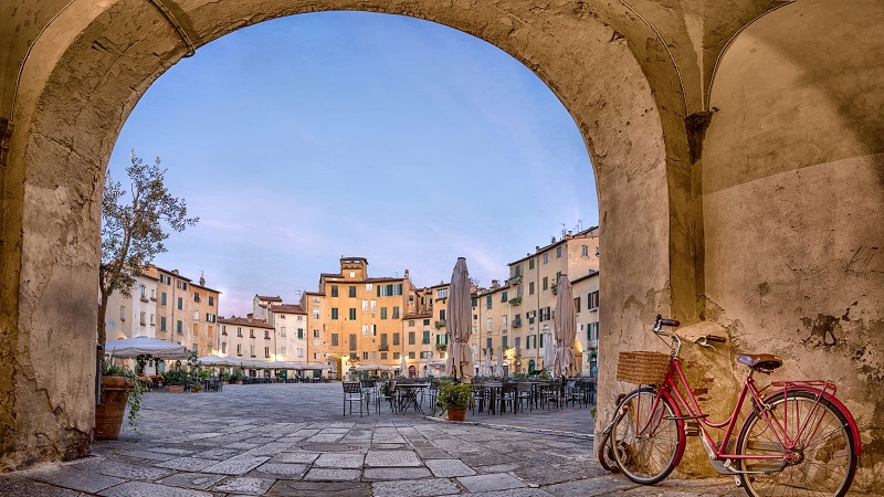 Utflykt 2: Lucca � en sann toskansk ren�ssansp�rla (lunch ing�r)